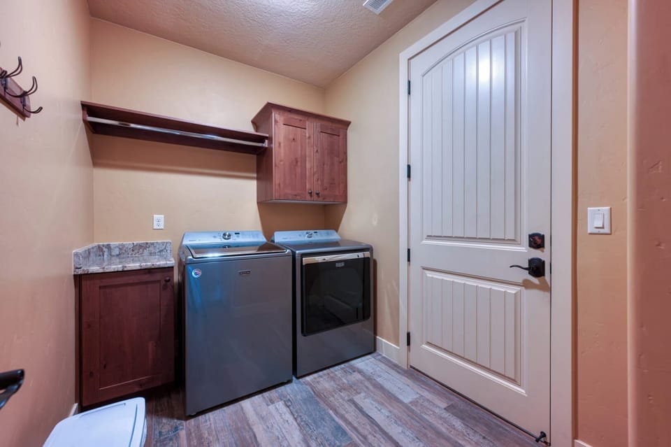 Full-size washer and dryer make extended stays easy and convenient.