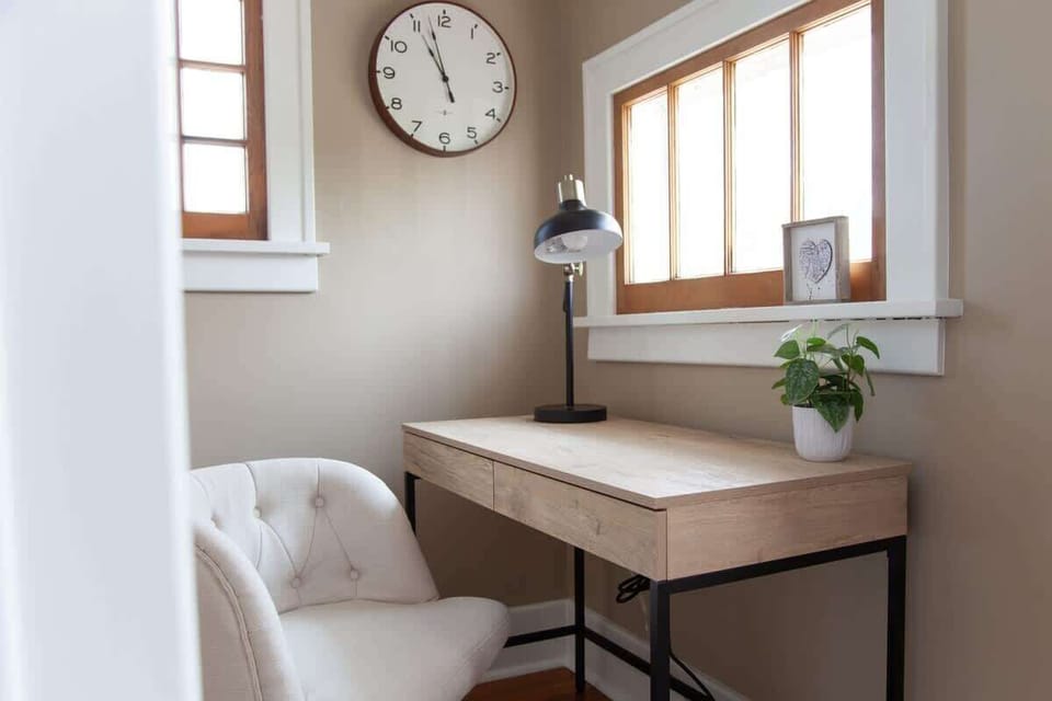 Office – Dedicated workspace with natural light—ideal for remote work.