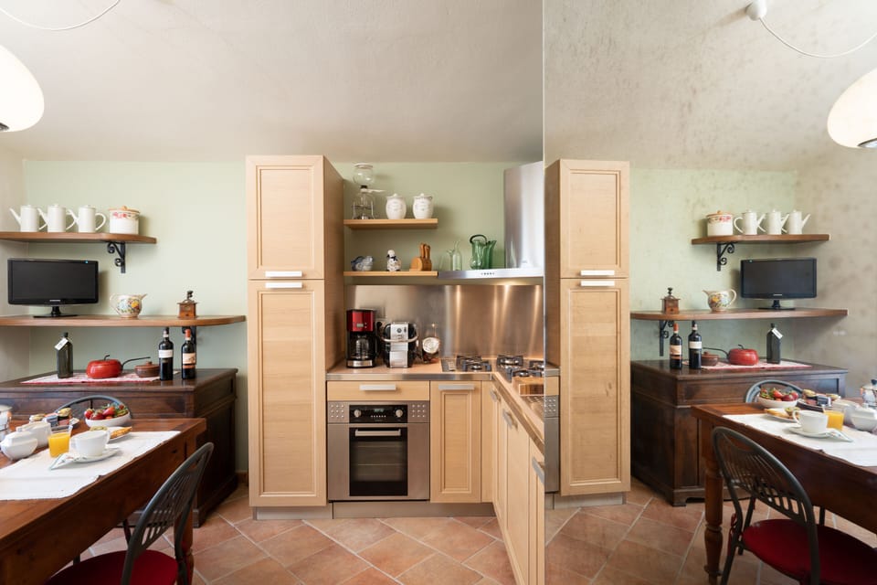 Villa | Private kitchen | Full-size fridge, microwave, oven, stovetop