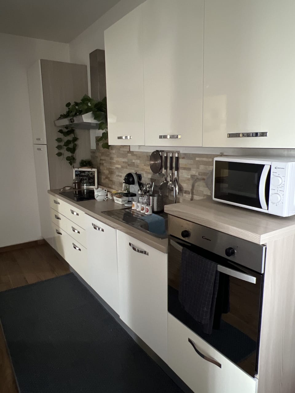 House | Private kitchen | Dining tables