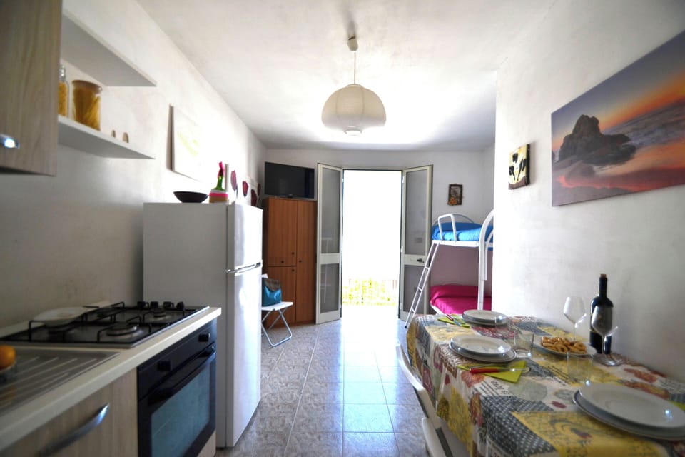 House, 1 Bedroom, Smoking, Balcony | Room amenity