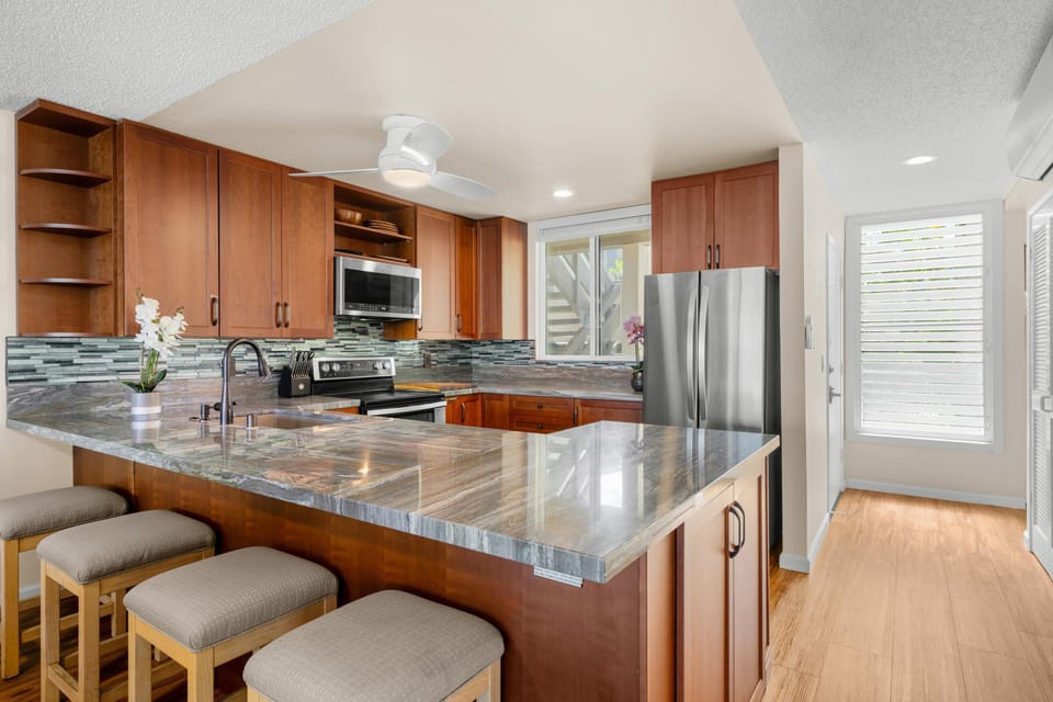 Condo, Multiple Beds (Keauhou Kona Surf & Racquet Club#3-20) | Private kitchen