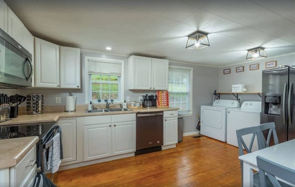 Kitchen stretching to dining table. 