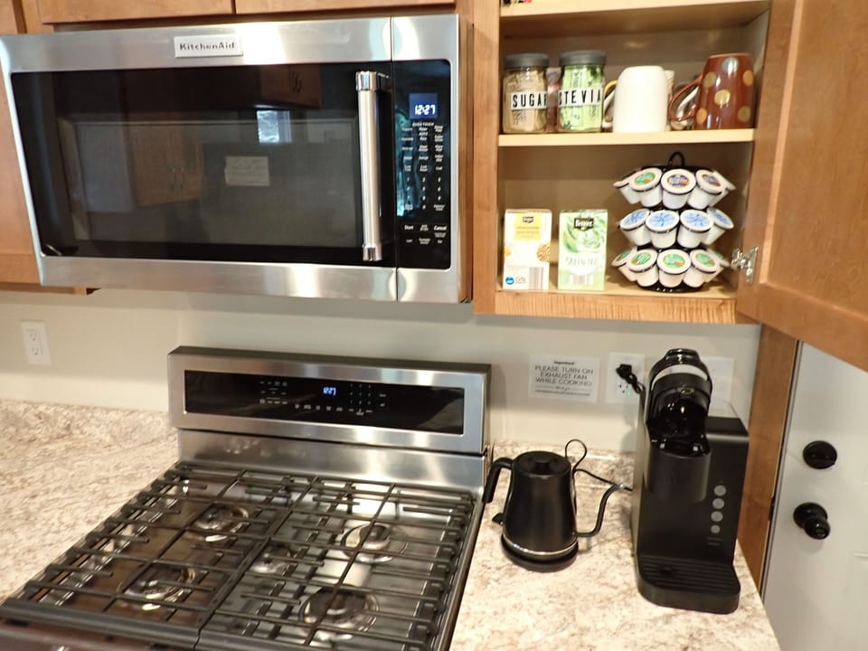 Coffee bar! (and tea)