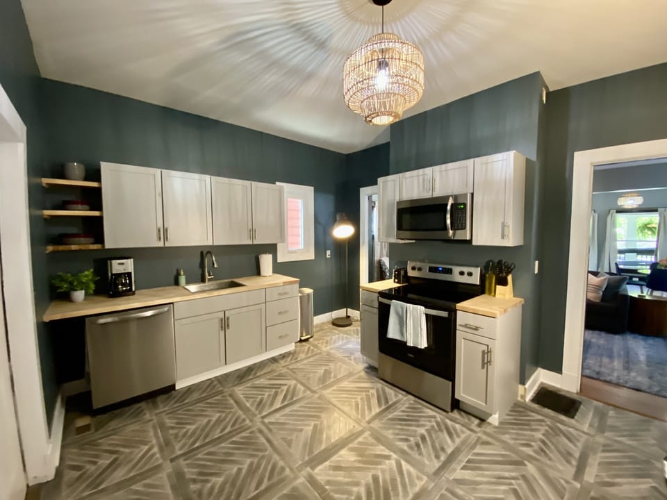 Brand new, full kitchen. Dishwasher, stove/oven, microwave, toaster, fridge