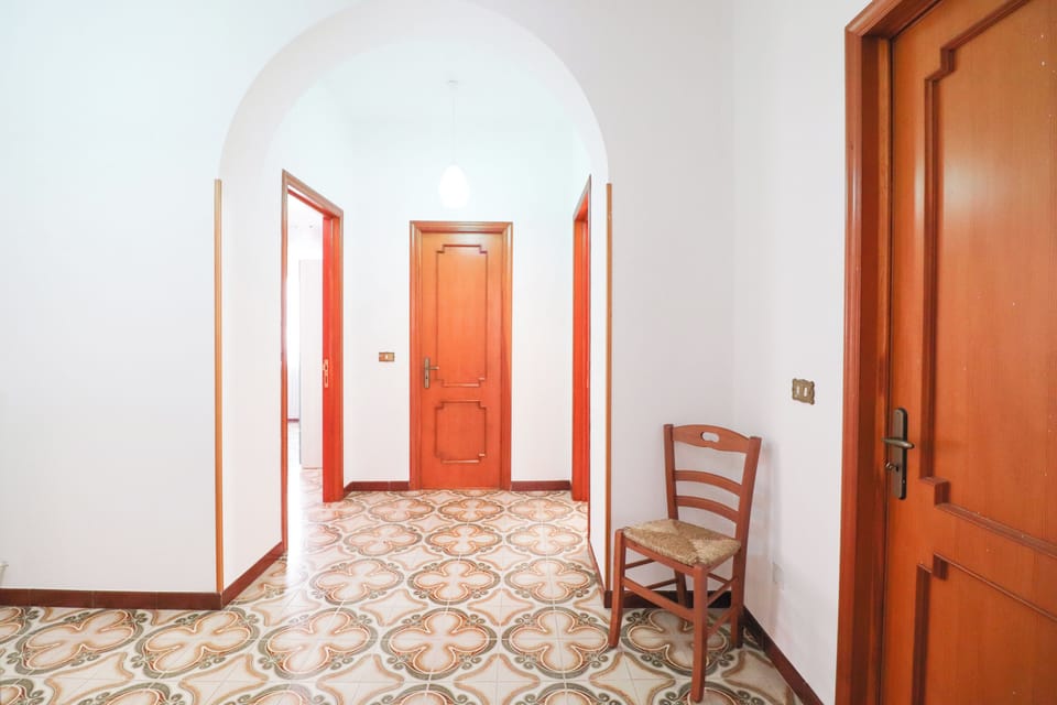 House, 4 Bedrooms, Smoking, Balcony | Interior