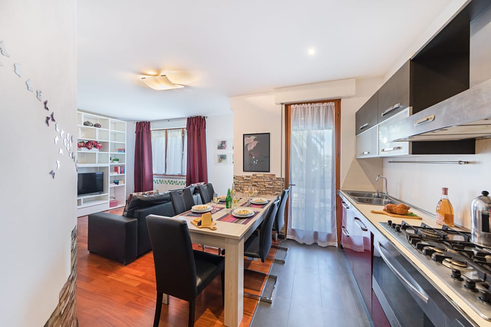Apartment | Private kitchen | Fridge, microwave, oven, stovetop
