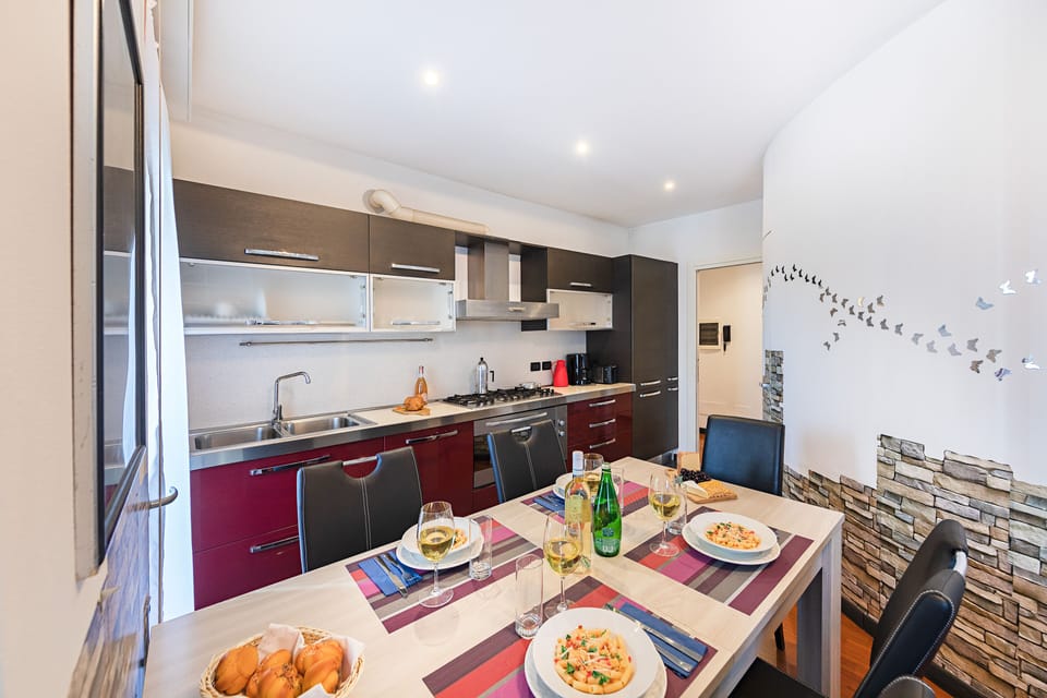 Apartment | Private kitchen | Fridge, microwave, oven, stovetop