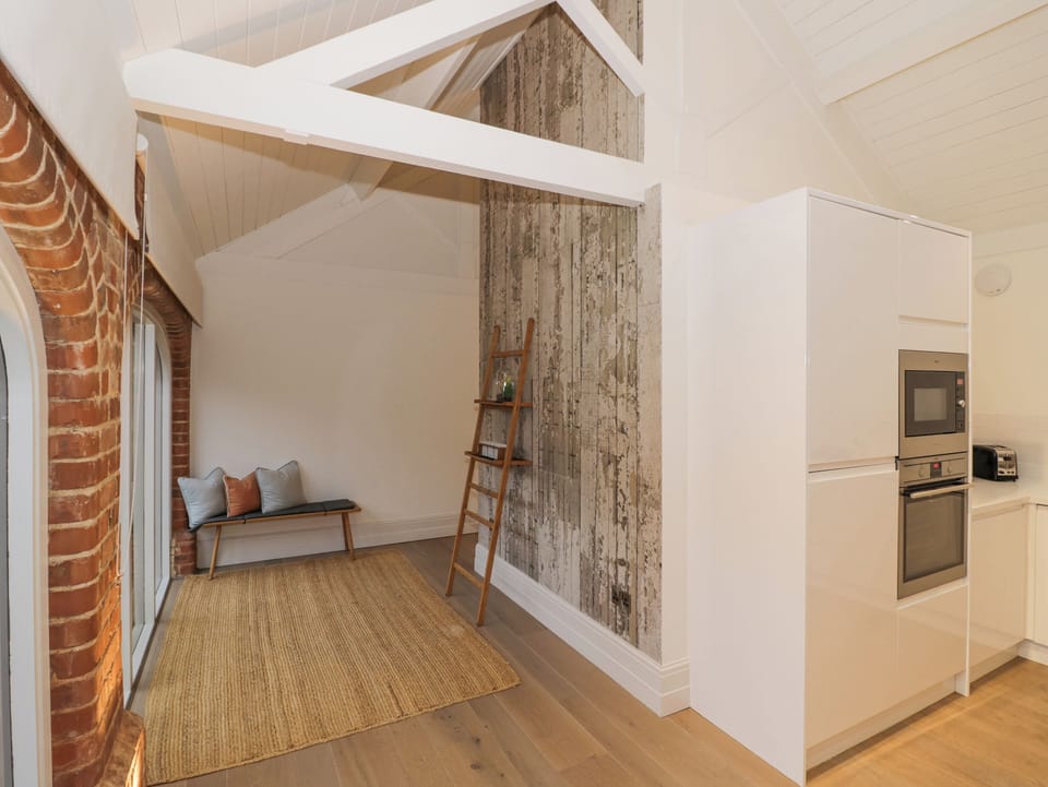 Cottage | Interior