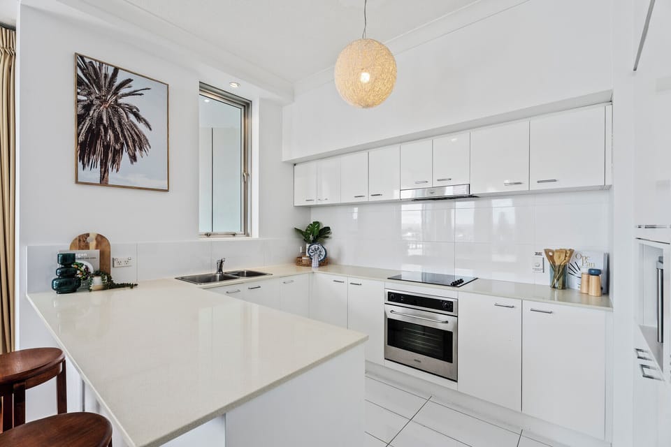 Fully equipped modern kitchen