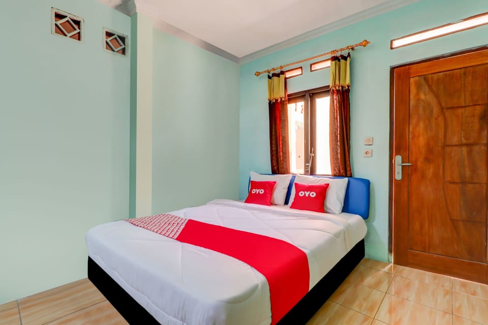 Standard Double Room | WiFi (free), bed sheets