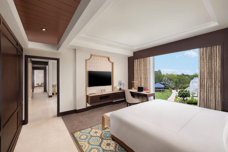 Presidential Suite | Premium bedding, memory foam beds, minibar, in-room safe