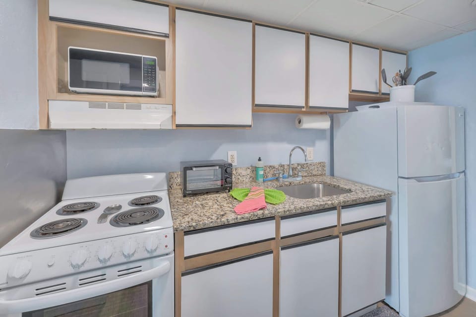 Large Kitchen Area