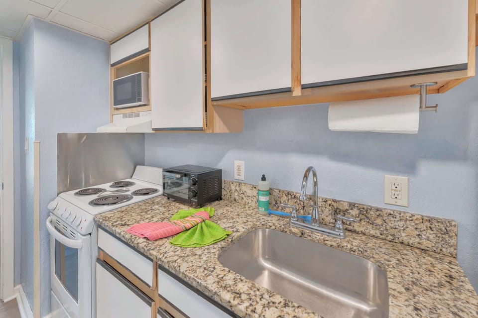 Large Kitchen Area