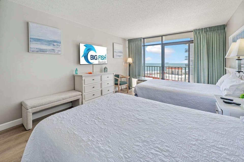Stunning Bedroom Beautifully Decorated with Amazing Views 💫✨

