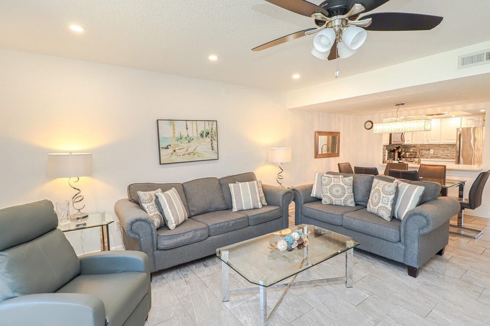 St. Augustine Beach Rentals Living Room