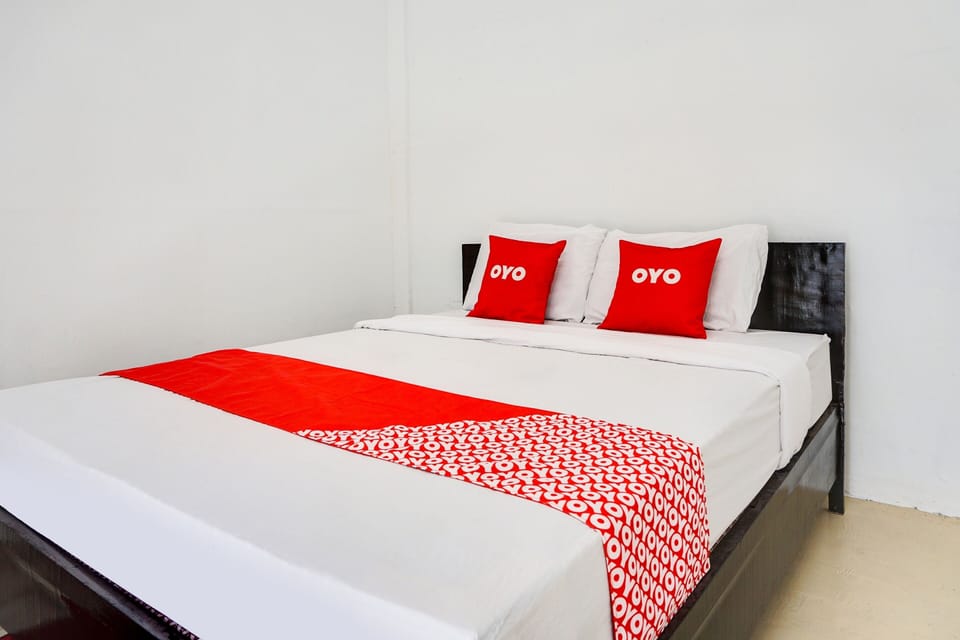 Deluxe Double Room | Desk, laptop workspace, free WiFi, bed sheets