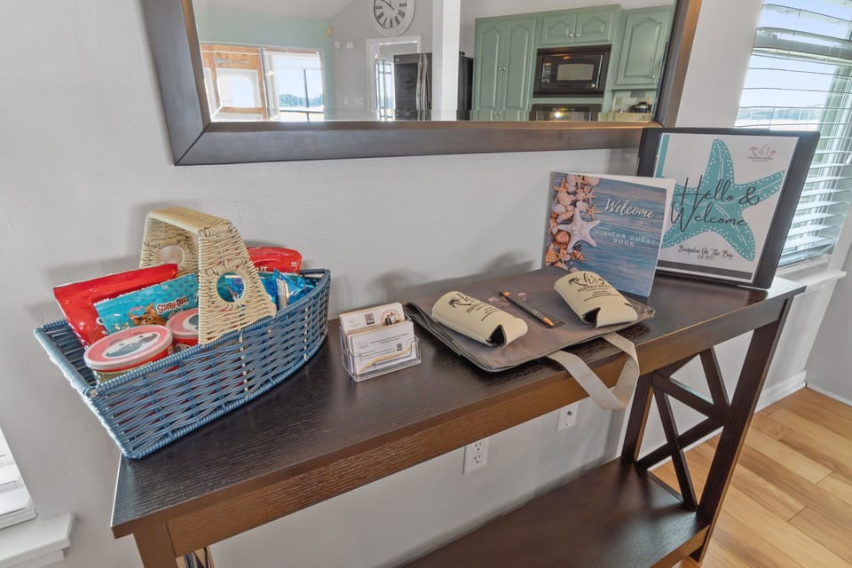 Guests stay includes free gifts and starter pack of snacks.