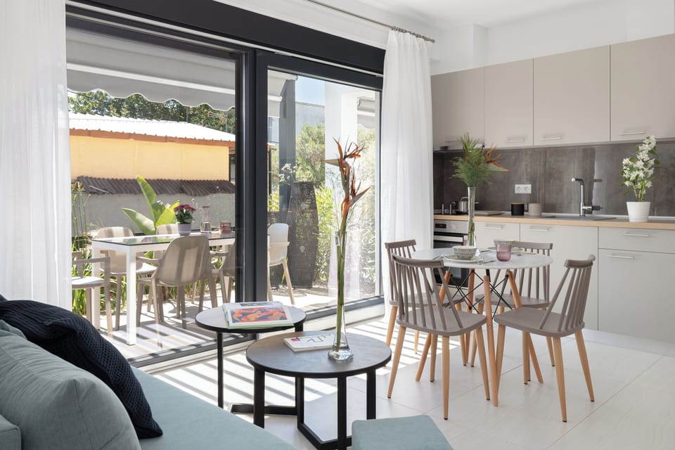 Villa, 3 Bedrooms, Garden View | Private kitchen | Full-size fridge, oven, stovetop, coffee/tea maker