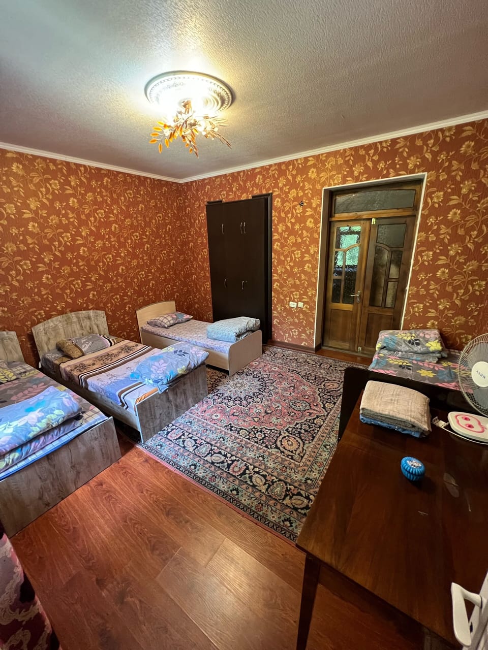 Deluxe Quadruple Room | Iron/ironing board (on request), WiFi (free)