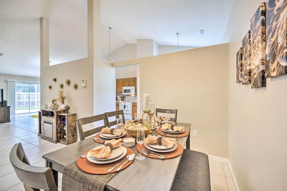 House (3 Bedrooms) | Interior