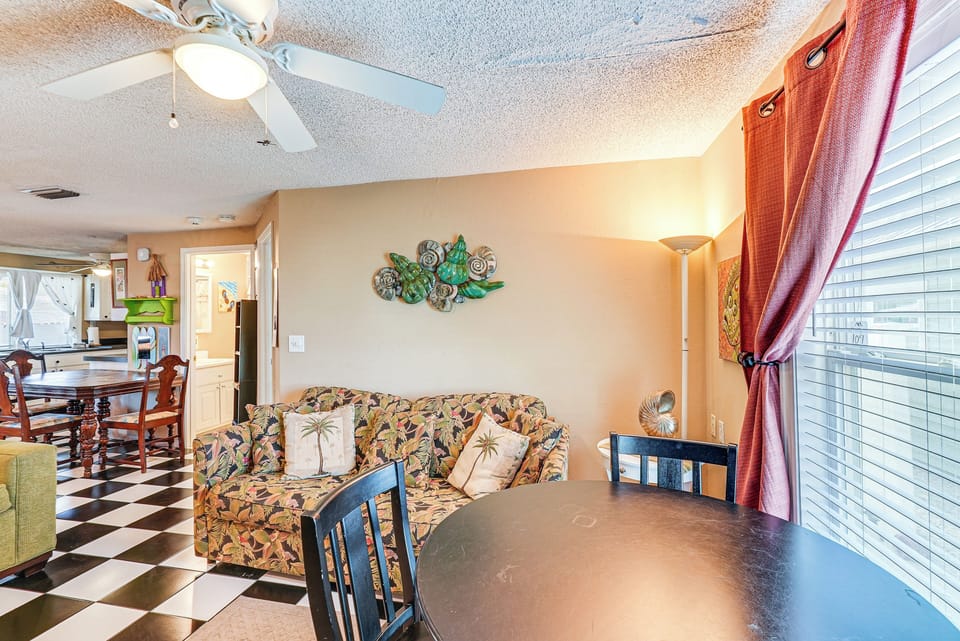 Cottage (2 Bedrooms) | Interior