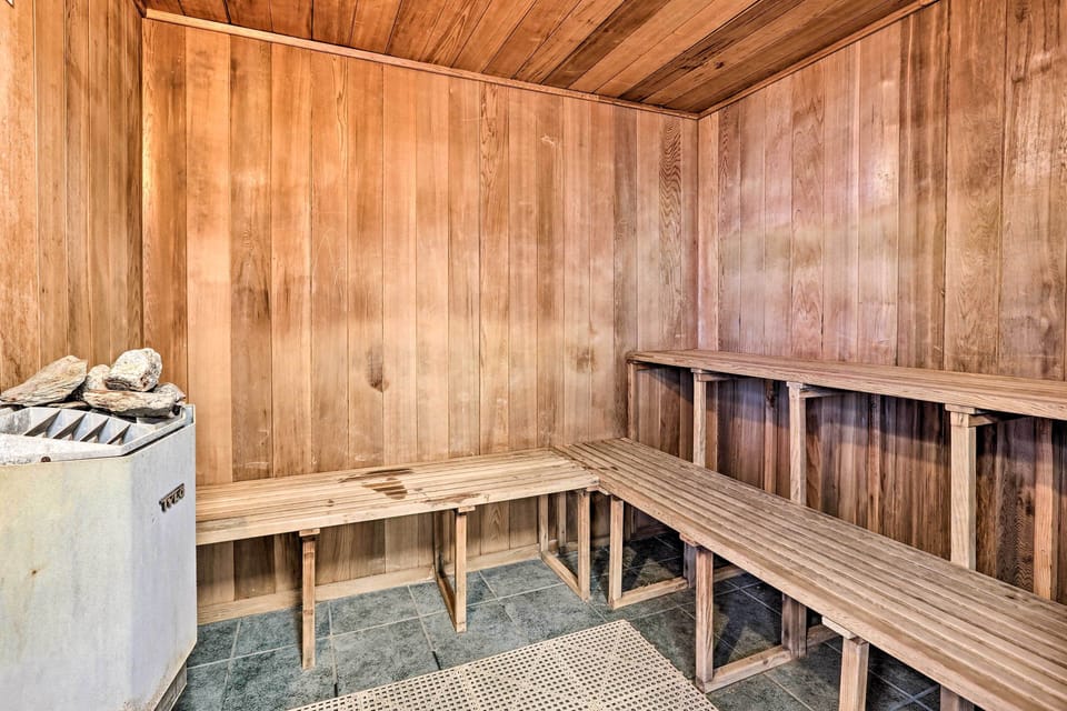 Community Perks! Dreamy Daytona Studio Apartment in Holly Hill