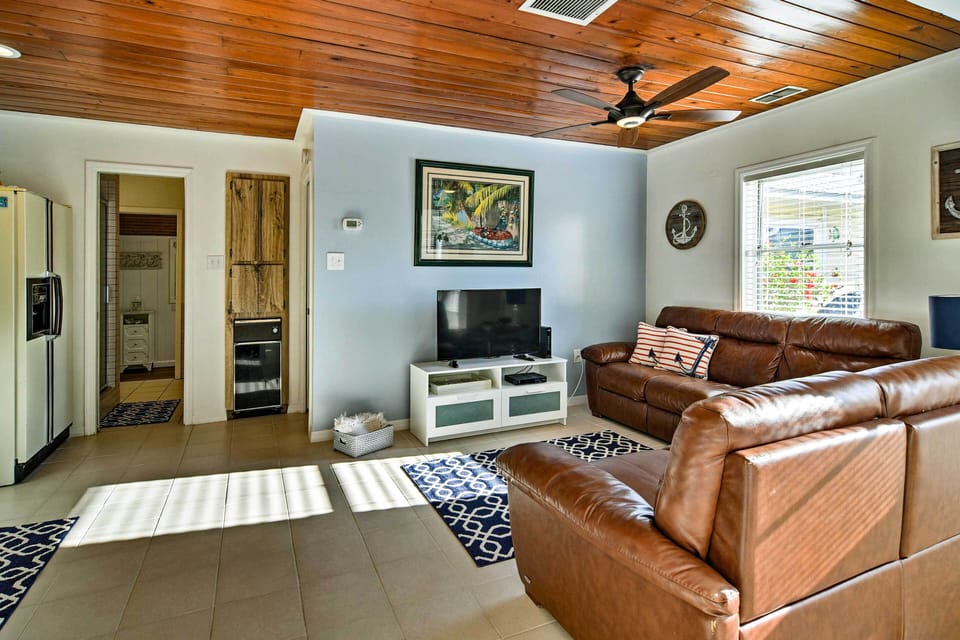 Cottage (2 Bedrooms) | Interior