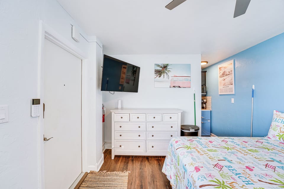 Apartment (0 Bedroom) | Interior