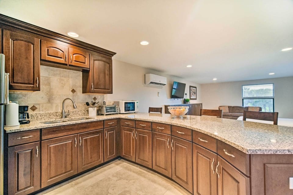 Apartment (0 Bedroom) | Interior