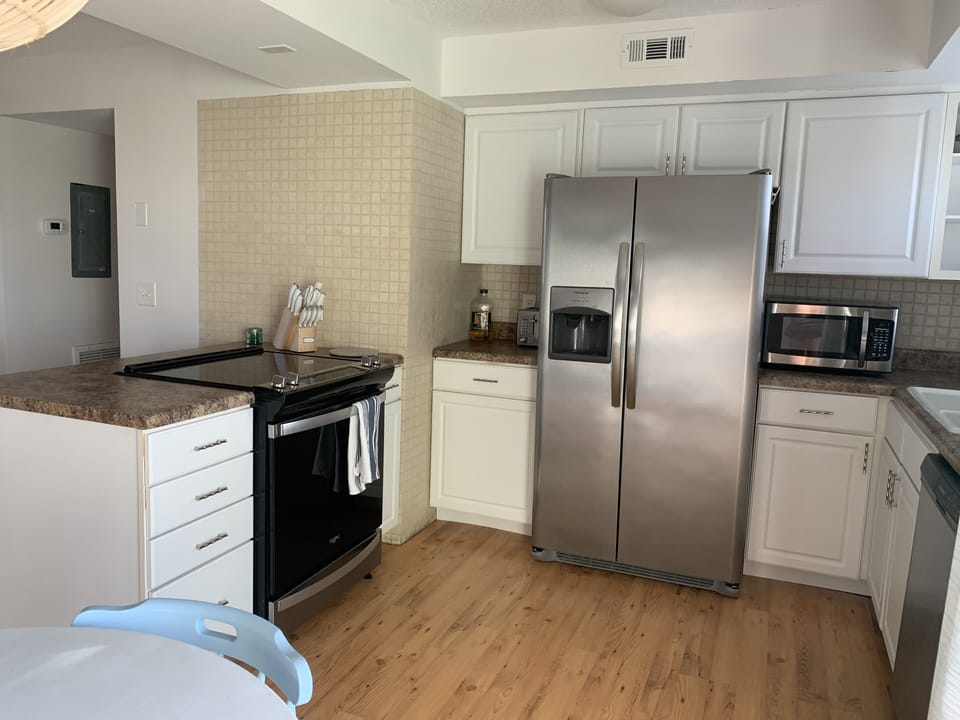 Brand new oven added! 