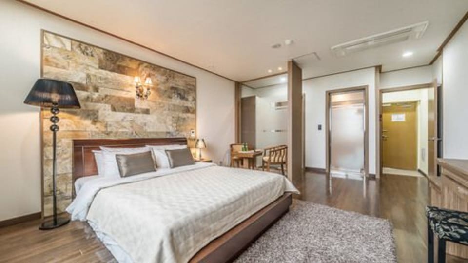 Double Room | Free WiFi