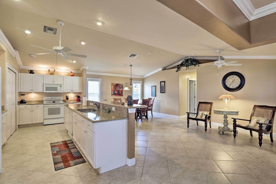 House (3 Bedrooms) | Interior