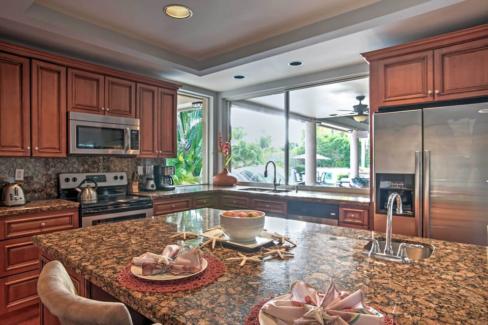 House (5 Bedrooms) | Interior