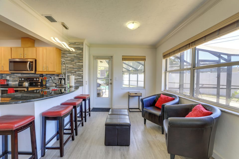House (2 Bedrooms) | Interior