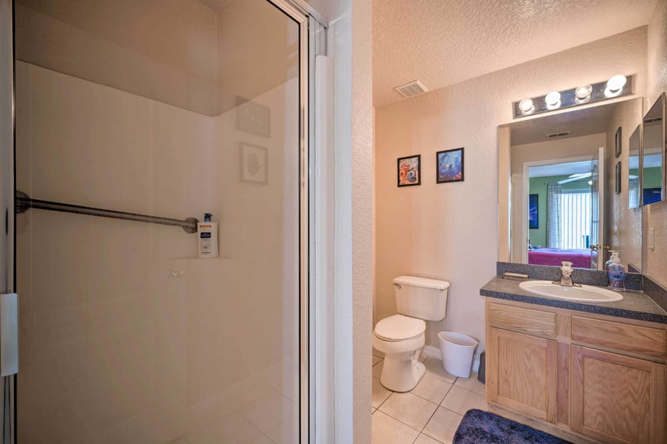 10 Mi to Disney + Heated Pool: Florida Abode! Cottage in Four Corners