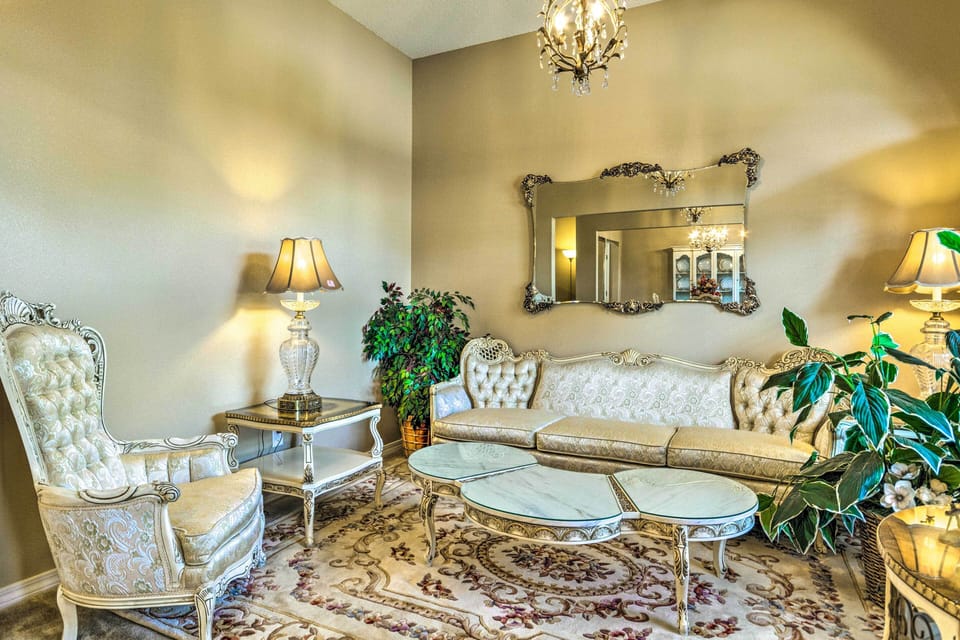 House (4 Bedrooms) | Interior