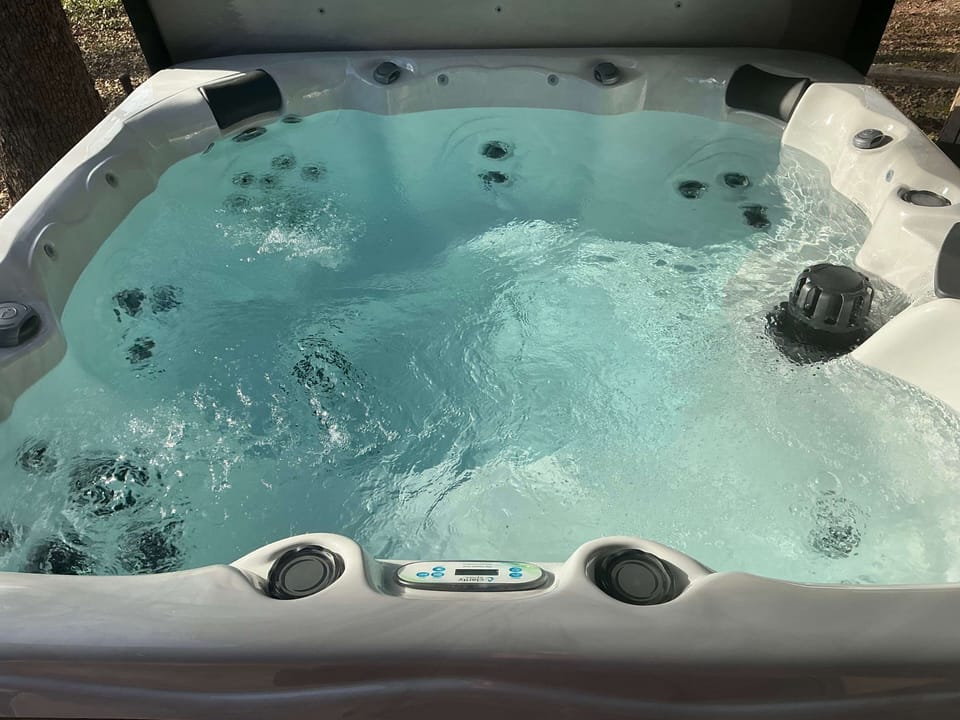 Clarity Spa Hot Tub