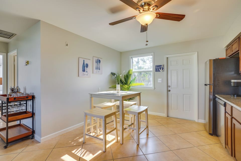 House (2 Bedrooms) | Interior