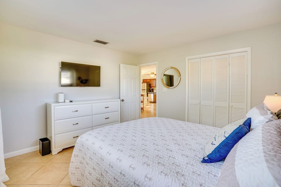 House (2 Bedrooms) | Interior