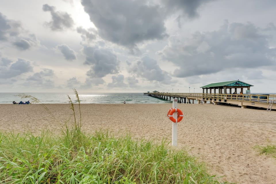Ft Lauderdale Area Condo - Walk to Beach & Shops! Apartment in Lauderdale-by-the-Sea