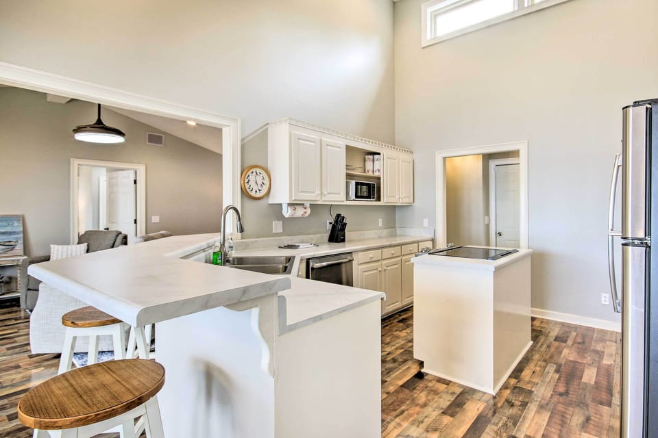 House (2 Bedrooms) | Interior
