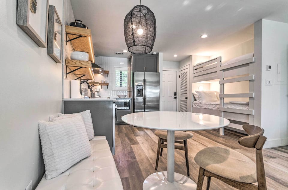 Apartment (0 Bedroom) | Interior