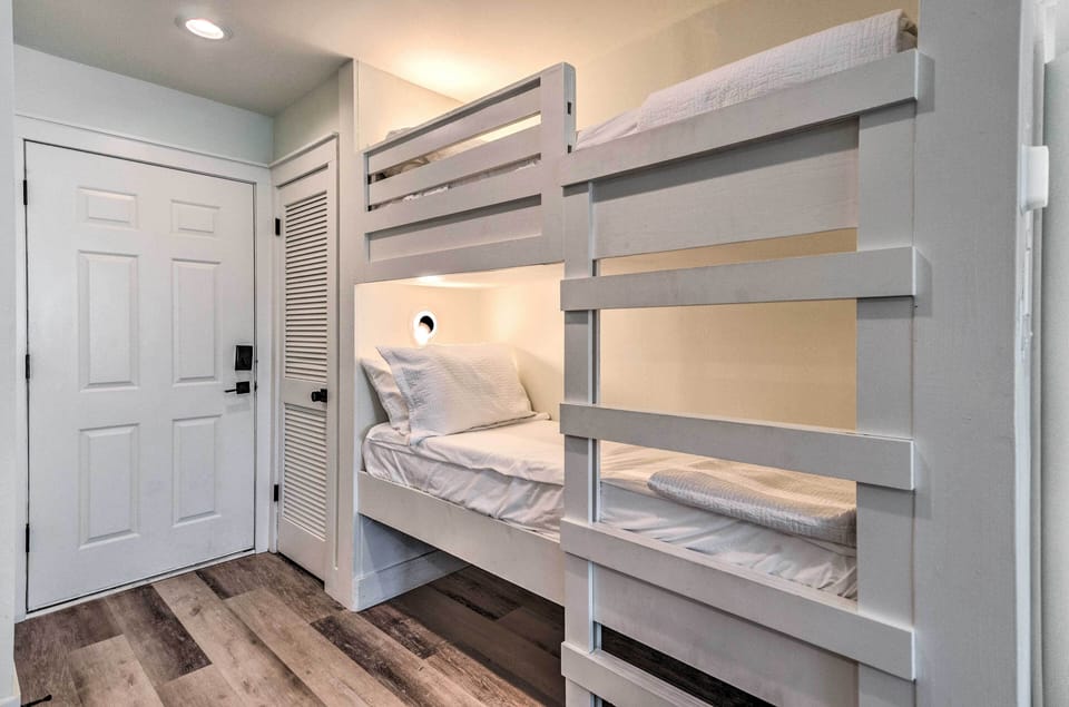 Apartment (0 Bedroom) | Interior