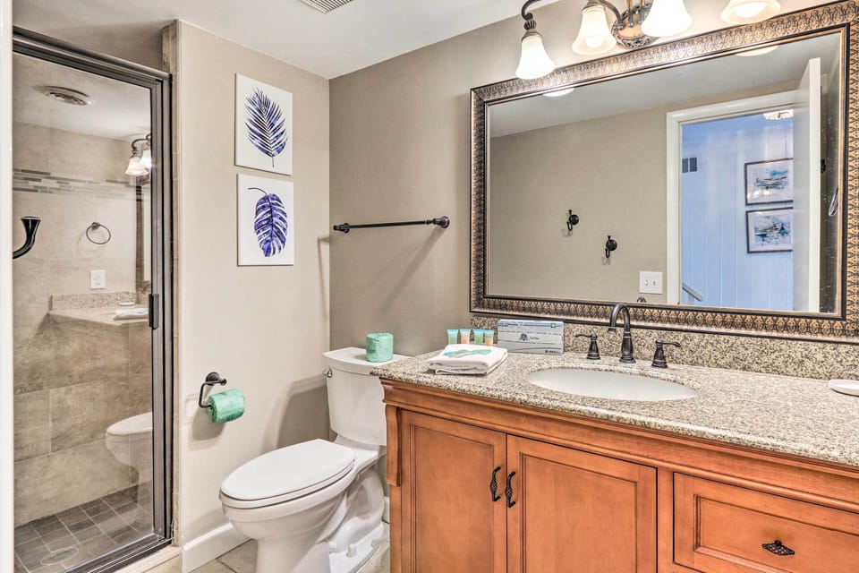 Vintage Hilton Head Island Condo: Steps to Beach! Apartment in South Forest Beach