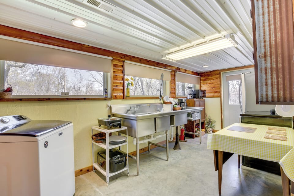 Apartment (0 Bedroom) | Interior
