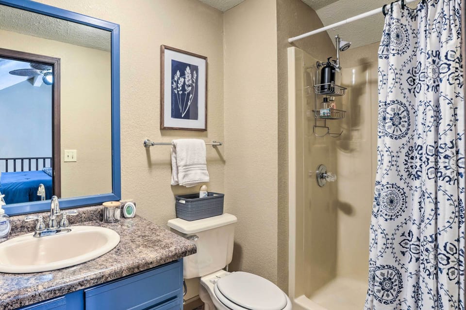 Balcony & Grill: Condo Near Table Rock Lake! Apartment in Branson