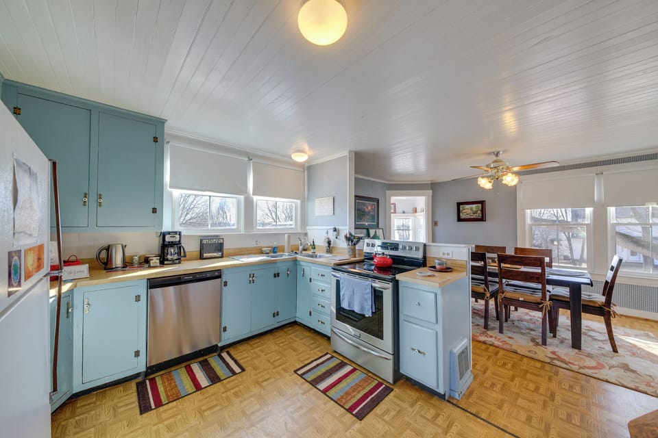 House (3 Bedrooms) | Interior