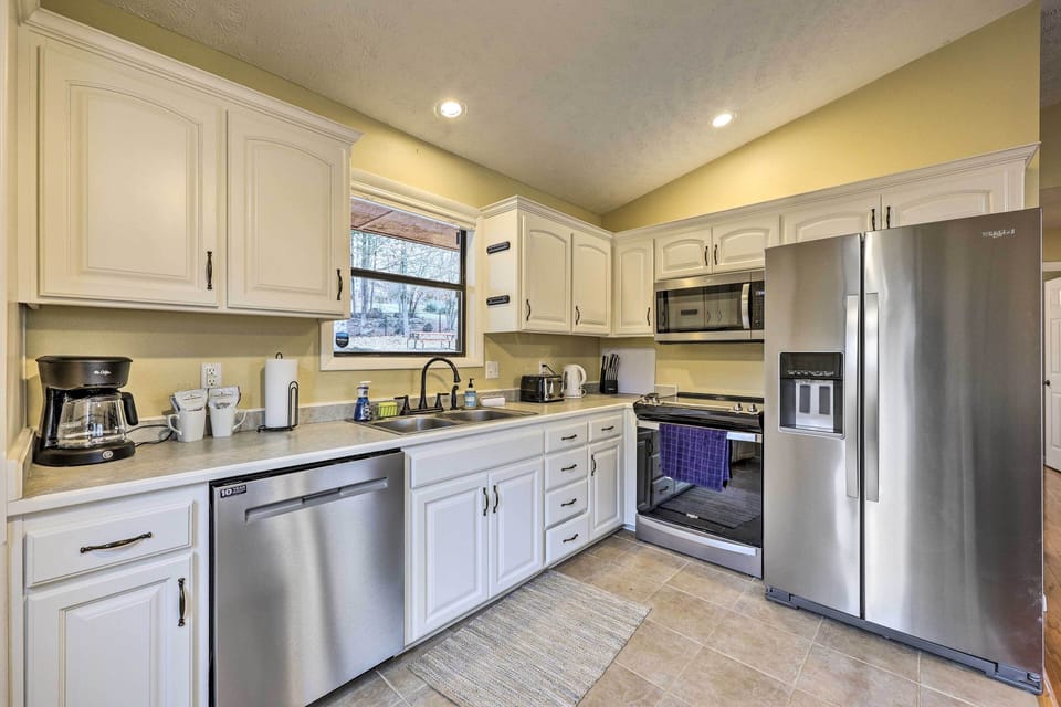 House (2 Bedrooms) | Interior