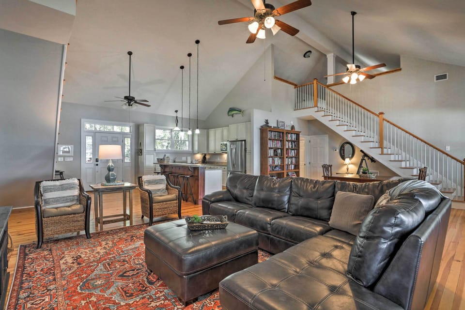 House (4 Bedrooms) | Interior